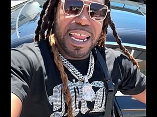 Str8rich taking your girl out to lunch