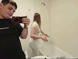 It all started with a relaxing bath from Keilabassi and ended in total chaos, everyone against everyone else in the living room.