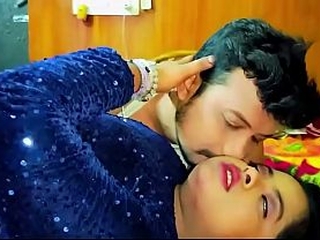 Indian MILF On Her Wedding Anniversary Giving Deepthroat Blowjob